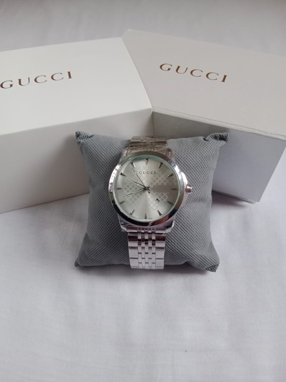 Gucci G-Timeless Silver
