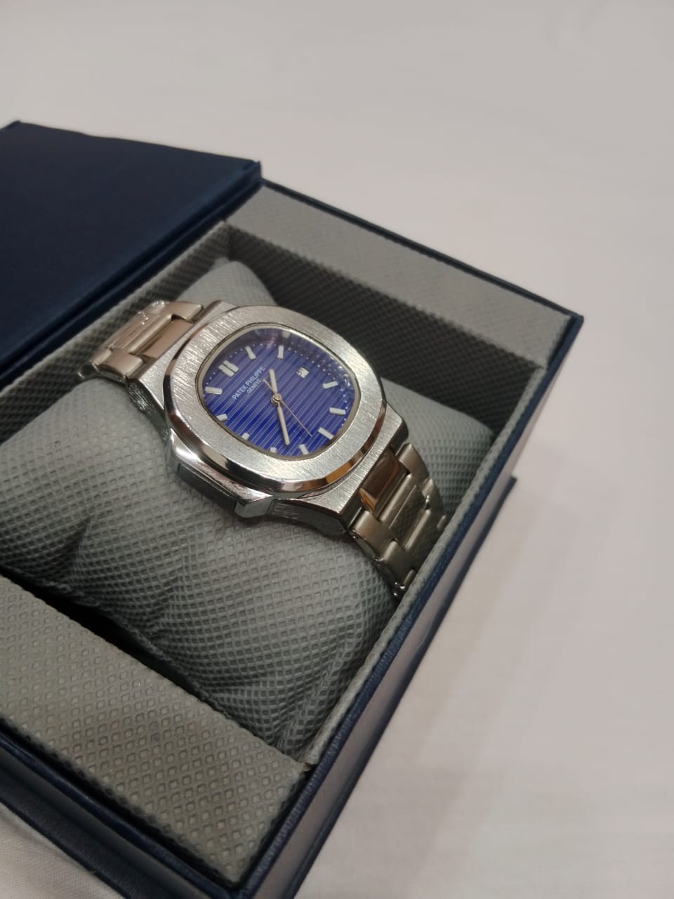 pp silver with blue